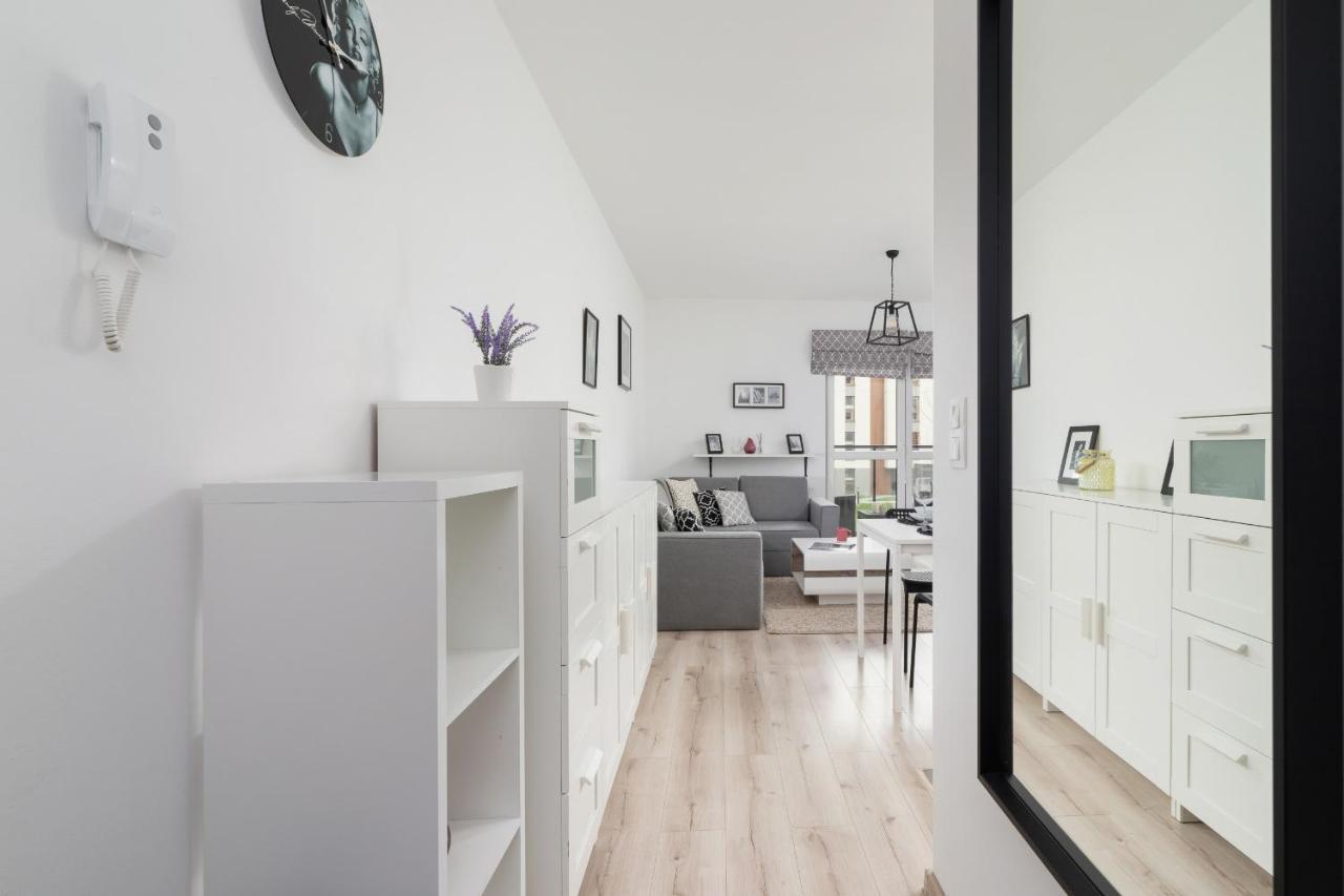 Krowodrza Apartment Premium With Balcony By Renters Prestige Красков Екстериор снимка